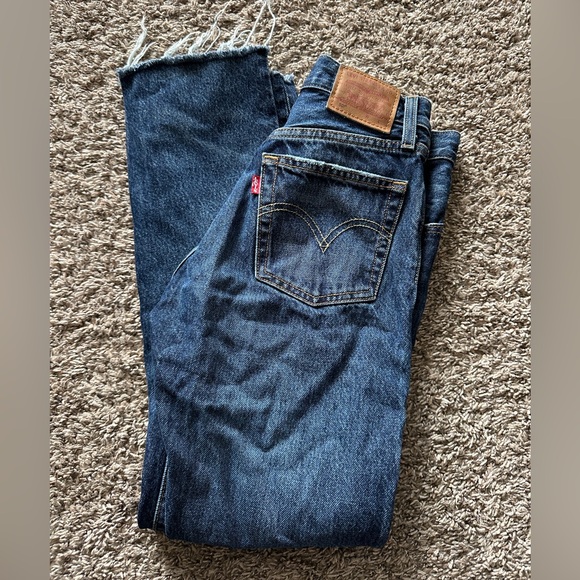 Levi's Dark Blue Cropped Jeans - Picture 1 of 4